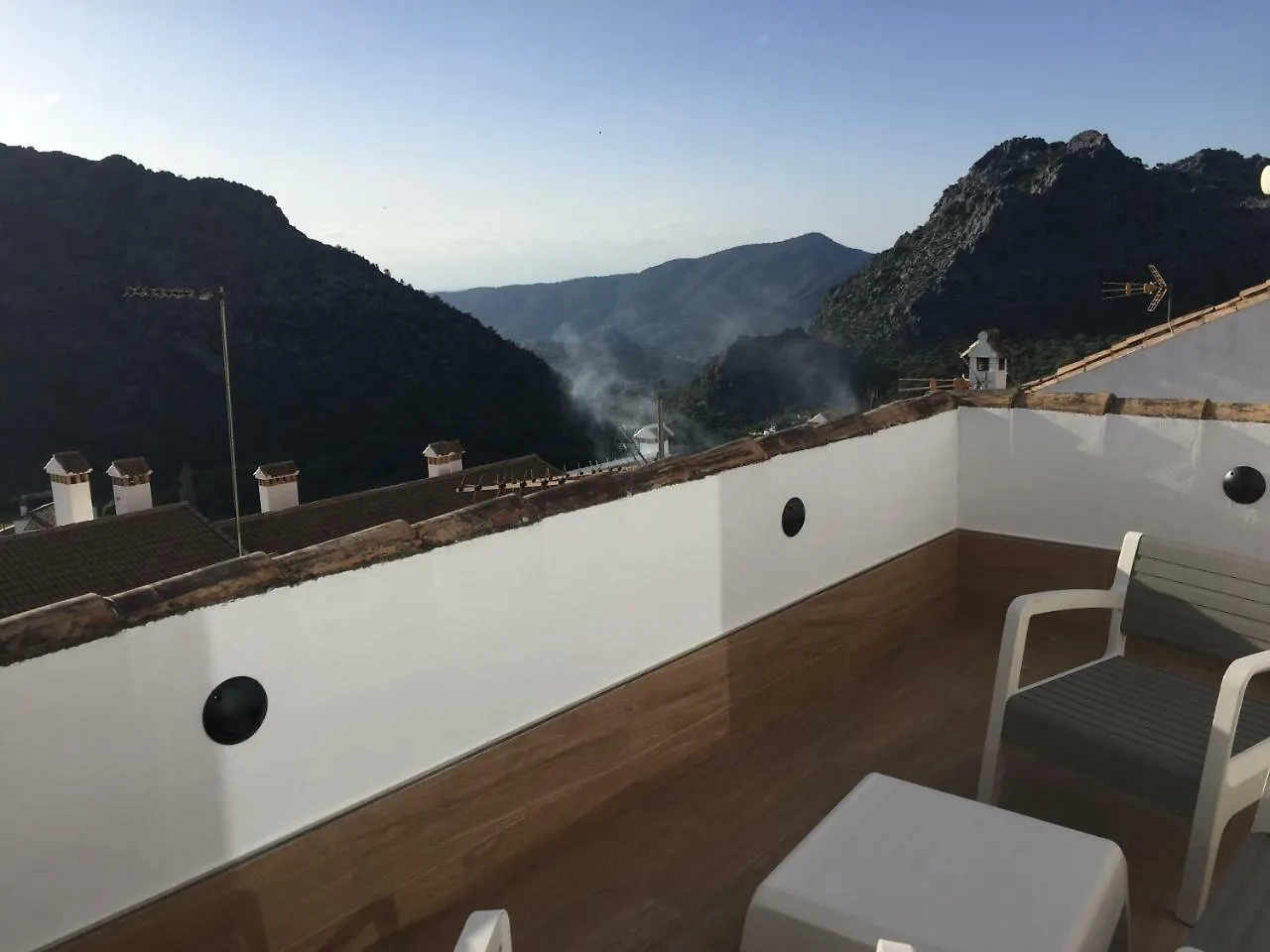 Aznalmara Loft Rural Apartment Benaocaz
