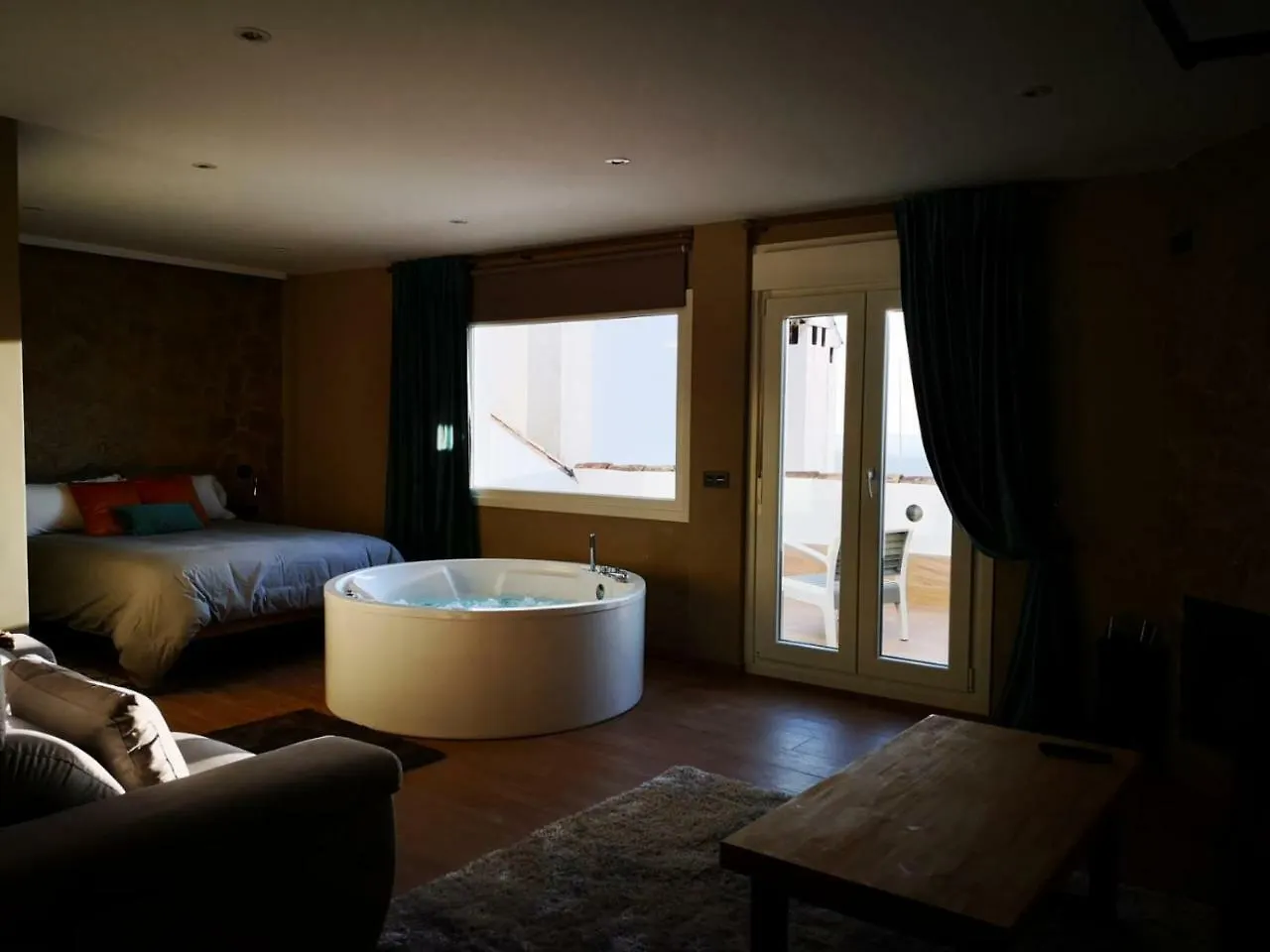 Aznalmara Loft Rural Apartment Benaocaz